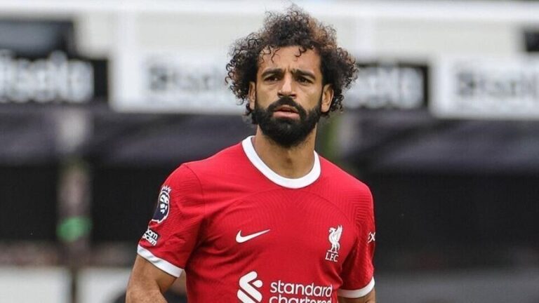 حقيقة انتقال محمد صلاح إلى الدوري السعودي؟