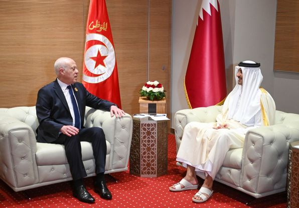 الشيخ تميم خلال لقائه بقيس سعيد:”قطر ستتواصل الوقوف إلى جانب تونس”