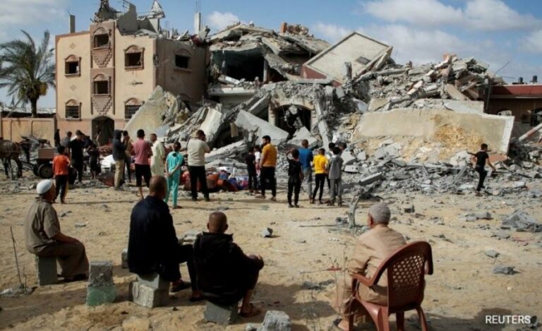 تطورات اليوم 215 من الحرب على غزة