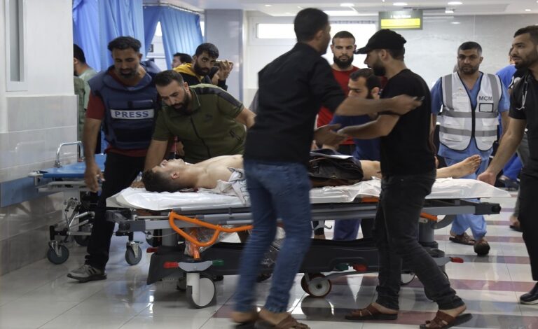 17 قتيلا بق.ص.ف إسرائيلي على مخيم النصيرات في غزة