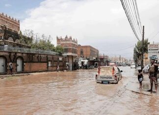 الأمطار والسيول في اليمن تتسبب بمقتل 12 شخصًا وإصابة العشرات