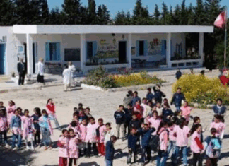 قبلي: أولياء يمنعون أبنائهم من الدراسة بسبب استمرار أشغال صيانة المدرسة الابتدائية