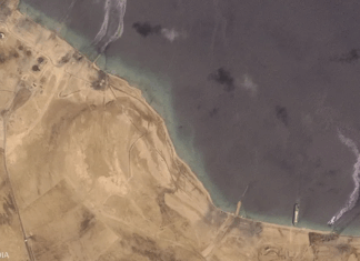 الجيش الإسرائيلي يوجه إنذارًا عاجلًا لإخلاء ميناء الحديدة تمهيدًا لقصفه