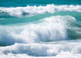 طقس الخميس: رياح قوية شرقاً وبحر مضطرب