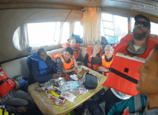 الاحتلال يرحّل ركاب “أسطول الصمود” إلى أوروبا بعد اقتحام سفنه واعتقال عشرات النشطاء