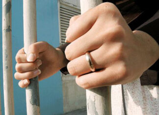 بطاقة إيداع بالسجن ضد فتاة على تيك توك بسبب مضامين غير أخلاقية بطاقة إيداع بالسجن ضد فتاة على تيك توك بسبب مضامين غير أخلاقية