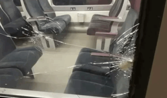 مجهولون يرشقون قطار باجة بالحجارة.. إصابتان في صفوف الركاب