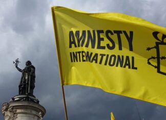 تونس تواجه اتهامات بـ “انتهاكات واسعة النطاق” لحقوق المهاجرين من طرف Amnesty International تونس تواجه اتهامات بـ "انتهاكات واسعة النطاق" لحقوق المهاجرين من طرف Amnesty International