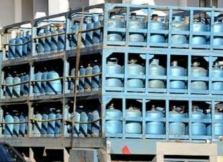 موزّعو قوارير الغاز المنزلي بالجملة يعلّقون نشاطهم لمدة يومين في جانفي 2026 موزّعو قوارير الغاز المنزلي بالجملة يعلّقون نشاطهم لمدة يومين في جانفي 2026