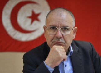 نور الدين الطبوبي يقدم استقالته من رئاسة الاتحاد العام التونسي للشغل نور الدين الطبوبي يقدم استقالته من رئاسة الاتحاد العام التونسي للشغل
