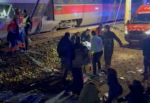 إسبانيا: حداد وطني بعد مقتل 40 شخصا إثر تصادم قطارين وسانشيز يتعهد بالشفافية لكشف الحقيقة