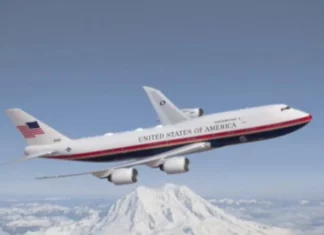 تغيير في ألوان “إير فورس وان”: ترامب يفرض هوية جديدة لطائرة الرئاسة الأميركية