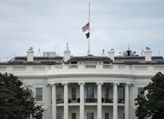 تصعيد أمريكي ضد البنوك: خلاف حاد حول قانون “CLARITY” والعملات المستقرة يهدد النظام المالي